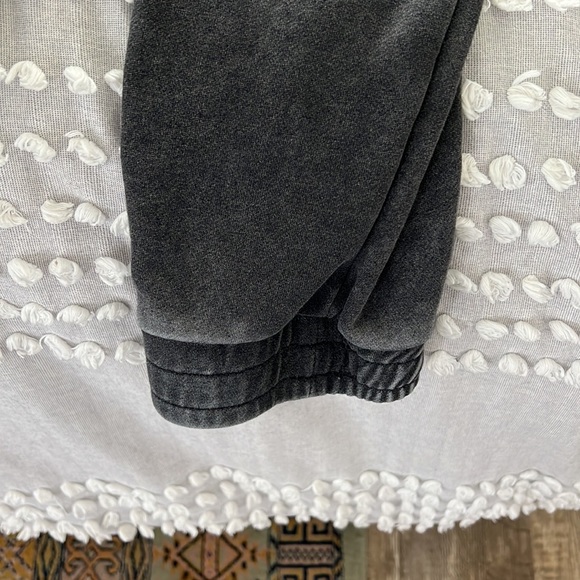 YMI cargo joggers size Small - Picture 4 of 5